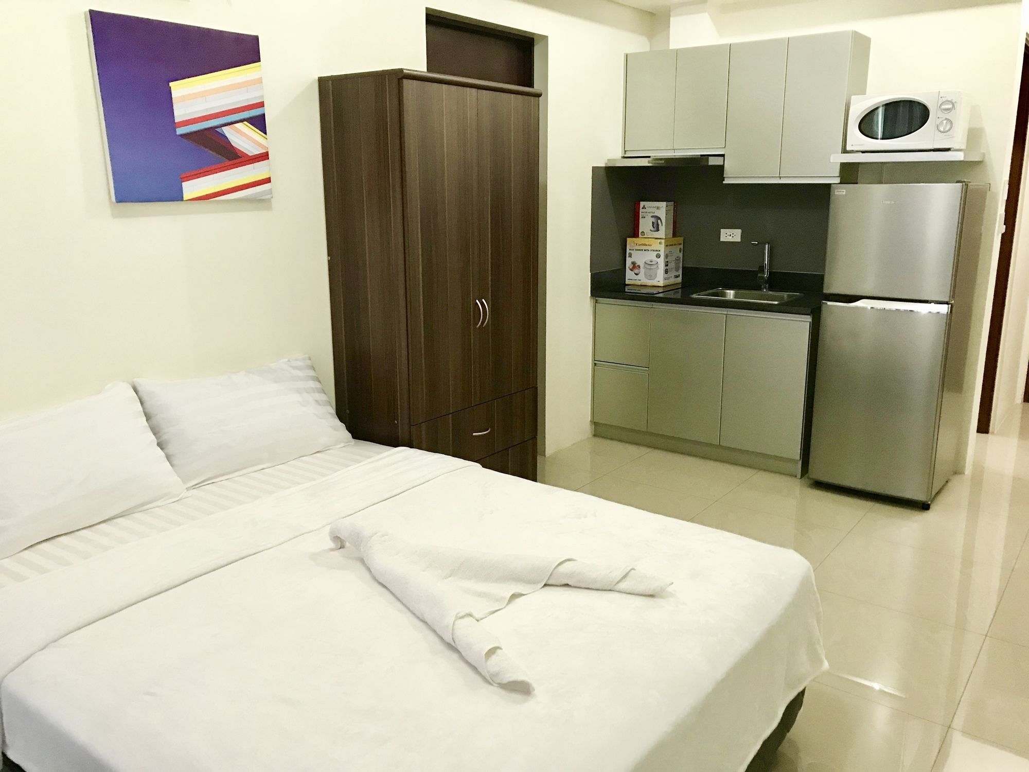 The Beacon Serviced Residences Makati City Bagian luar foto