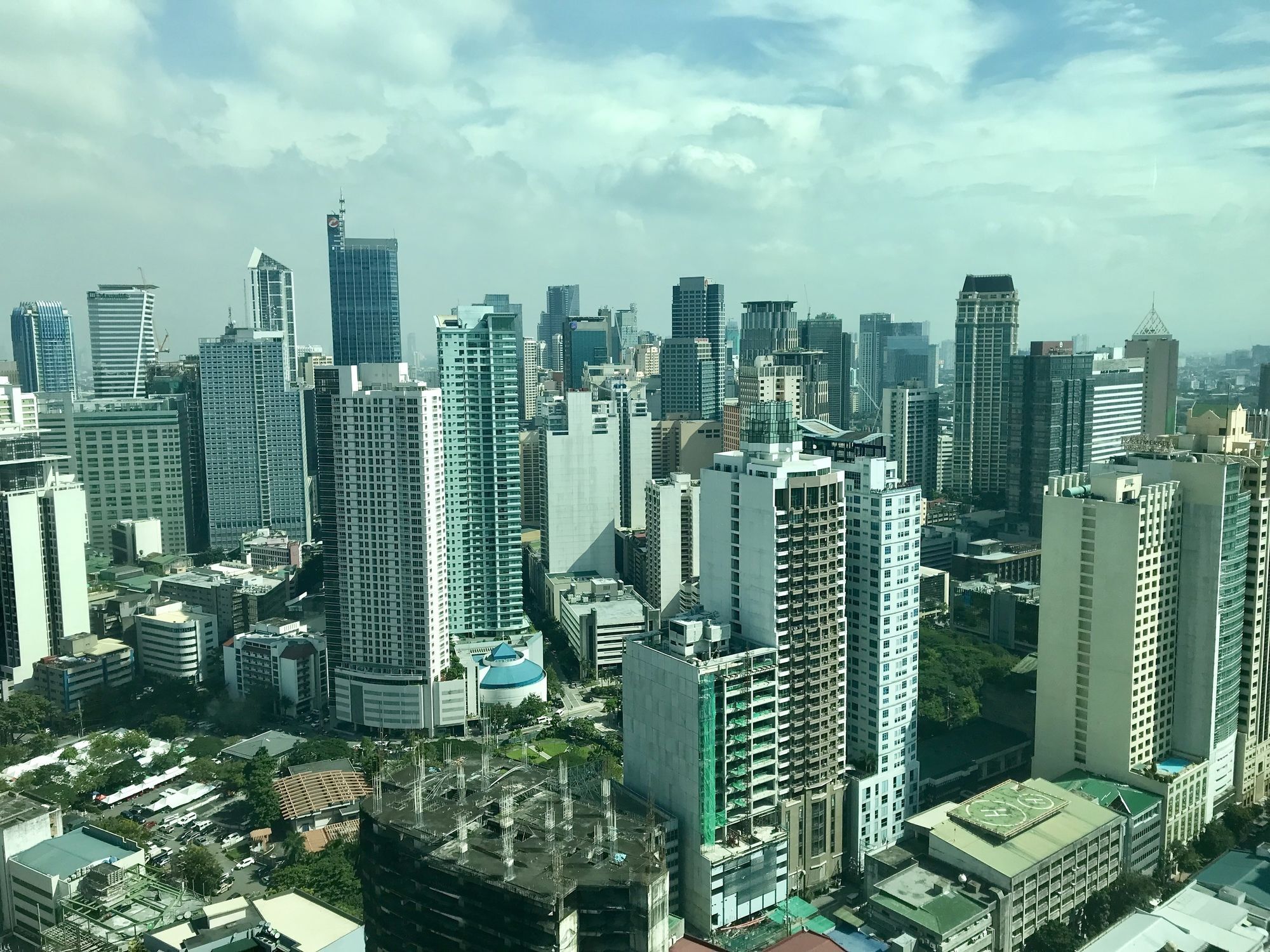 The Beacon Serviced Residences Makati City Bagian luar foto