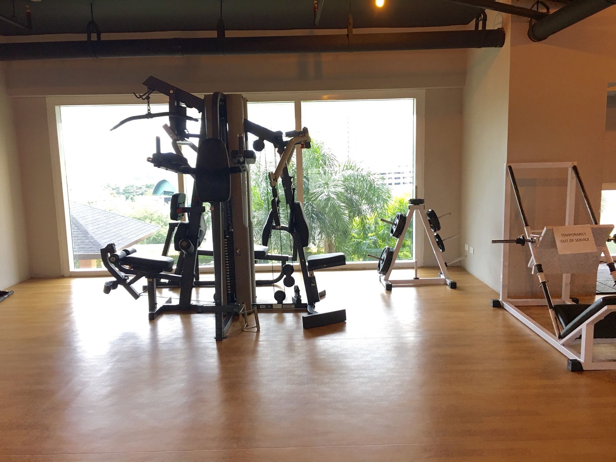 The Beacon Serviced Residences Makati City Bagian luar foto